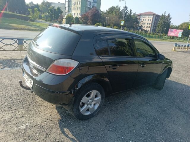 Черный Опель Астра, объемом двигателя 1.6 л и пробегом 220 тыс. км за 3000 $, фото 9 на Automoto.ua