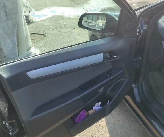 Чорний Опель Астра, об'ємом двигуна 1.6 л та пробігом 224 тис. км за 5700 $, фото 7 на Automoto.ua