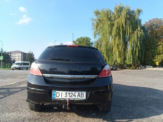 Черный Опель Астра, объемом двигателя 1.6 л и пробегом 220 тыс. км за 3000 $, фото 5 на Automoto.ua