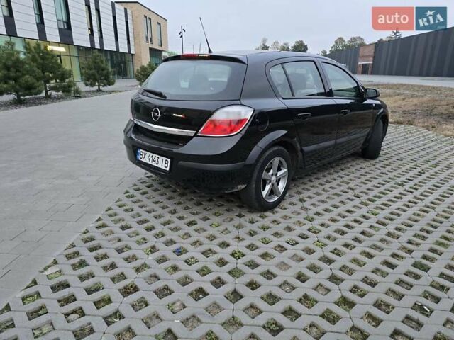 Черный Опель Астра, объемом двигателя 1.8 л и пробегом 142 тыс. км за 6200 $, фото 11 на Automoto.ua