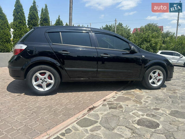 Черный Опель Астра, объемом двигателя 1.36 л и пробегом 220 тыс. км за 4450 $, фото 18 на Automoto.ua