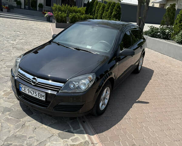 Черный Опель Астра, объемом двигателя 1.36 л и пробегом 220 тыс. км за 4450 $, фото 2 на Automoto.ua