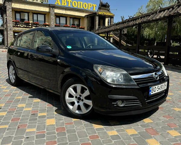 Черный Опель Астра, объемом двигателя 1.6 л и пробегом 95 тыс. км за 5700 $, фото 6 на Automoto.ua