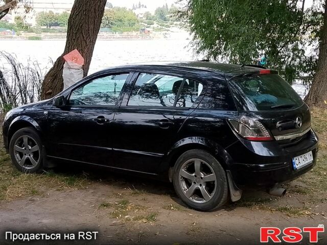 Черный Опель Астра, объемом двигателя 1.4 л и пробегом 203 тыс. км за 4800 $, фото 5 на Automoto.ua