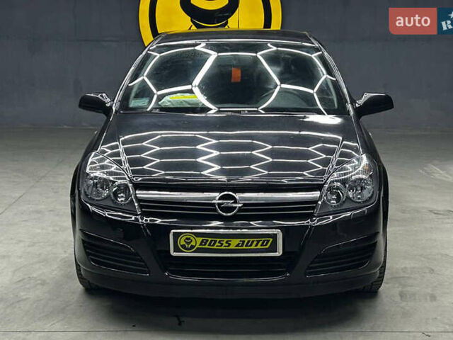 Черный Опель Астра, объемом двигателя 1.6 л и пробегом 213 тыс. км за 4300 $, фото 1 на Automoto.ua