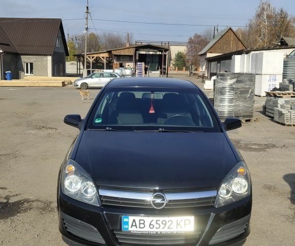 Чорний Опель Астра, об'ємом двигуна 1.6 л та пробігом 224 тис. км за 5700 $, фото 1 на Automoto.ua