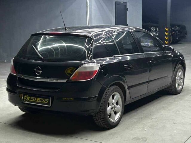 Черный Опель Астра, объемом двигателя 1.6 л и пробегом 213 тыс. км за 4300 $, фото 5 на Automoto.ua