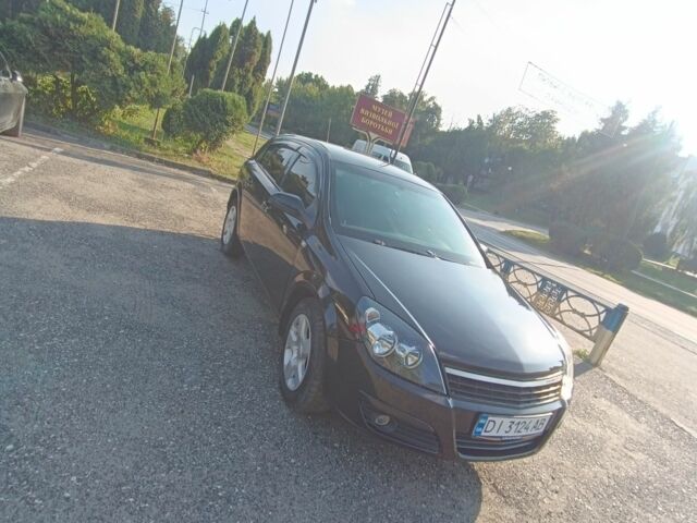 Черный Опель Астра, объемом двигателя 1.6 л и пробегом 220 тыс. км за 3000 $, фото 7 на Automoto.ua