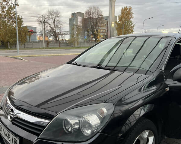 Черный Опель Астра, объемом двигателя 1.8 л и пробегом 165 тыс. км за 5500 $, фото 10 на Automoto.ua