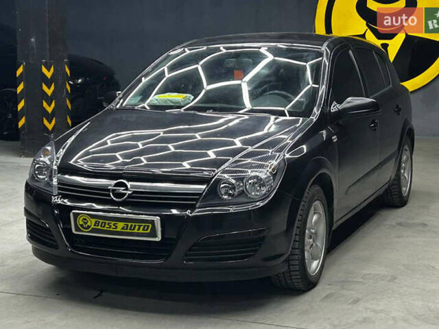 Черный Опель Астра, объемом двигателя 1.6 л и пробегом 213 тыс. км за 4300 $, фото 2 на Automoto.ua