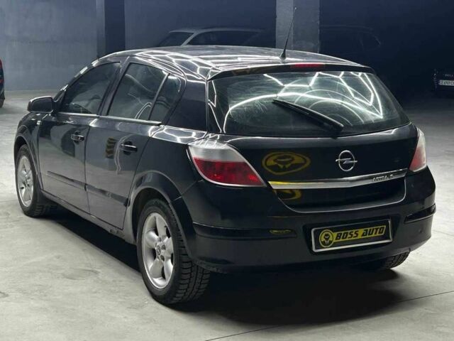 Черный Опель Астра, объемом двигателя 1.6 л и пробегом 213 тыс. км за 4300 $, фото 3 на Automoto.ua