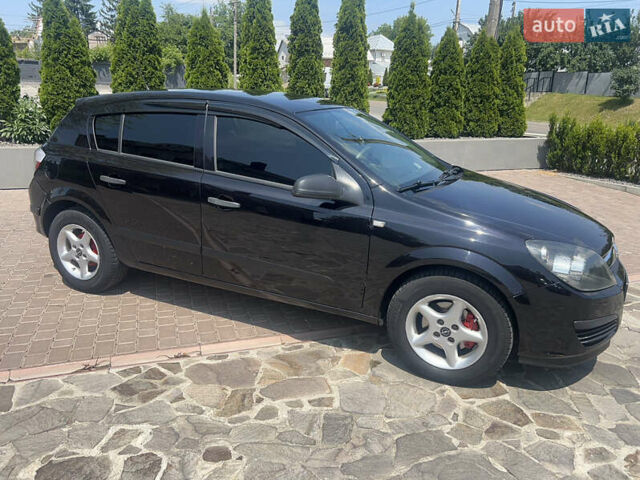 Черный Опель Астра, объемом двигателя 1.36 л и пробегом 220 тыс. км за 4450 $, фото 10 на Automoto.ua