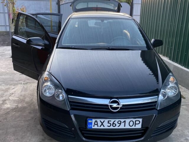 Черный Опель Астра, объемом двигателя 1.4 л и пробегом 383 тыс. км за 3600 $, фото 1 на Automoto.ua