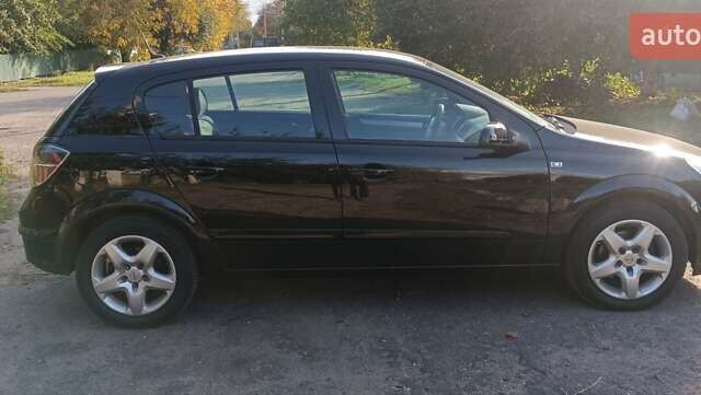 Черный Опель Астра, объемом двигателя 1.6 л и пробегом 203 тыс. км за 5850 $, фото 12 на Automoto.ua