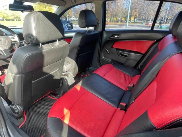 Опель Астра 2007 в Кривом Роге на Automoto.ua Черный Опель Астра, объемом двигателя 1.8 л и пробегом 220 тыс. км за 6000 $, фото 10 на Automoto.ua