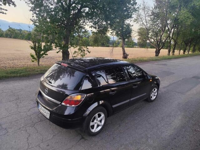 Черный Опель Астра, объемом двигателя 1.4 л и пробегом 488 тыс. км за 3600 $, фото 4 на Automoto.ua