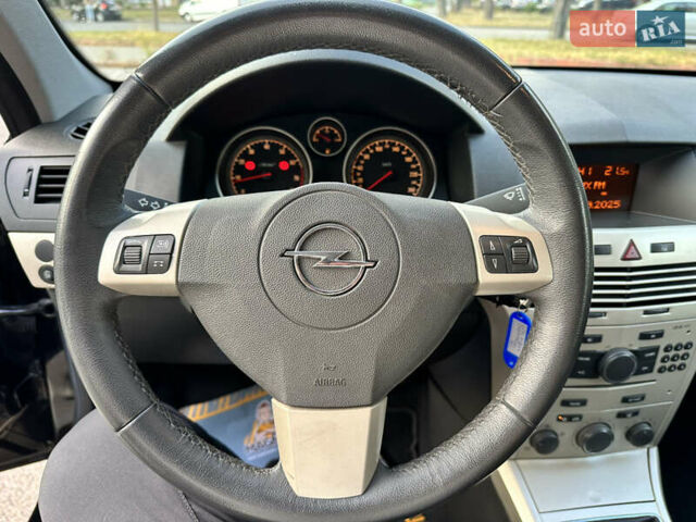 Чорний Опель Астра, об'ємом двигуна 0 л та пробігом 230 тис. км за 5650 $, фото 43 на Automoto.ua