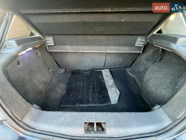 Черный Опель Астра, объемом двигателя 1.6 л и пробегом 470 тыс. км за 3500 $, фото 21 на Automoto.ua