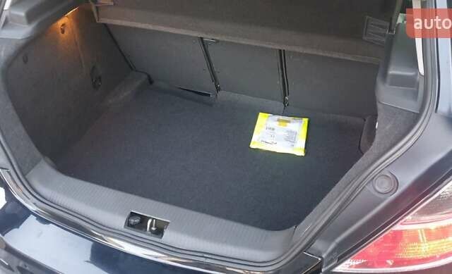 Черный Опель Астра, объемом двигателя 1.8 л и пробегом 224 тыс. км за 6500 $, фото 8 на Automoto.ua