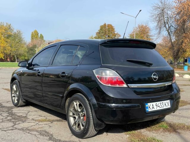Опель Астра 2007 в Кривом Роге на Automoto.ua Черный Опель Астра, объемом двигателя 1.8 л и пробегом 220 тыс. км за 6000 $, фото 2 на Automoto.ua