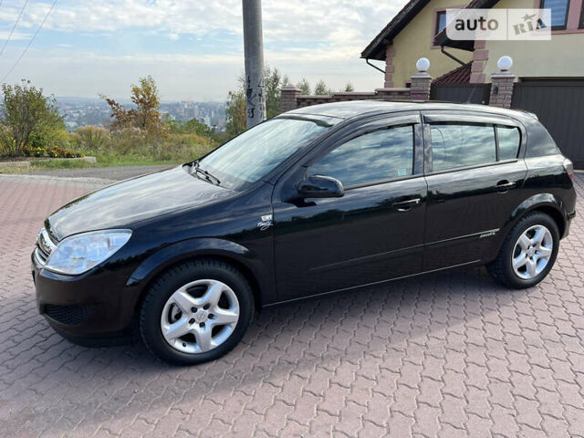 Черный Опель Астра, объемом двигателя 1.6 л и пробегом 188 тыс. км за 5350 $, фото 8 на Automoto.ua