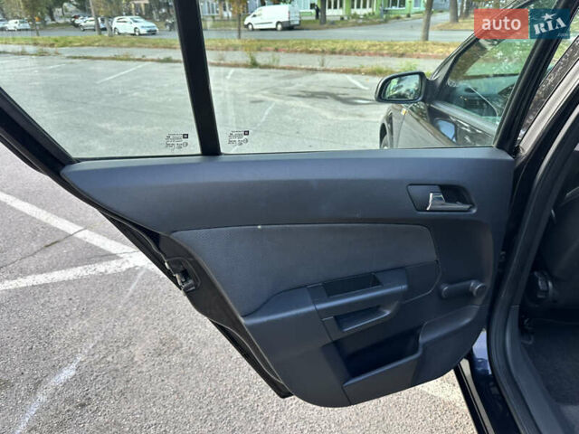 Чорний Опель Астра, об'ємом двигуна 0 л та пробігом 230 тис. км за 5650 $, фото 51 на Automoto.ua