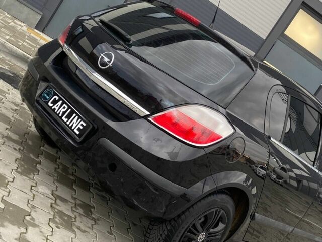 Черный Опель Астра, объемом двигателя 1.4 л и пробегом 155 тыс. км за 3950 $, фото 7 на Automoto.ua