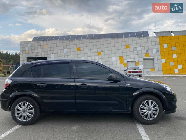 Черный Опель Астра, объемом двигателя 1.36 л и пробегом 258 тыс. км за 4200 $, фото 1 на Automoto.ua