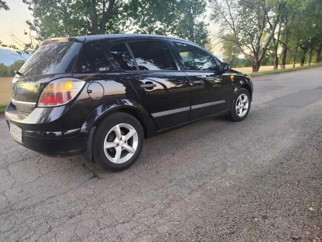 Черный Опель Астра, объемом двигателя 1.4 л и пробегом 488 тыс. км за 3600 $, фото 2 на Automoto.ua