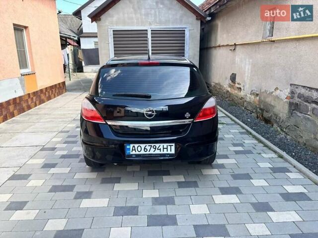 Черный Опель Астра, объемом двигателя 1.6 л и пробегом 266 тыс. км за 4700 $, фото 7 на Automoto.ua