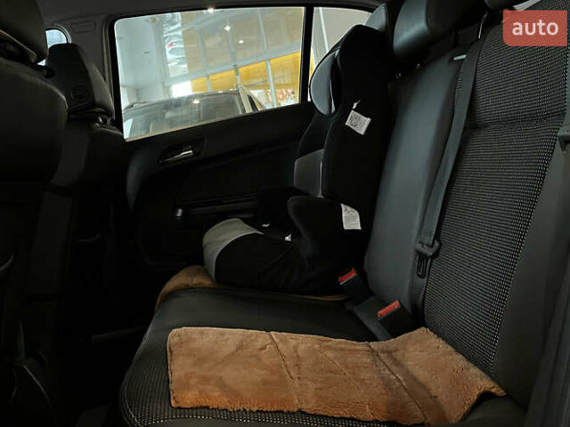 Черный Опель Астра, объемом двигателя 1.8 л и пробегом 224 тыс. км за 6999 $, фото 21 на Automoto.ua