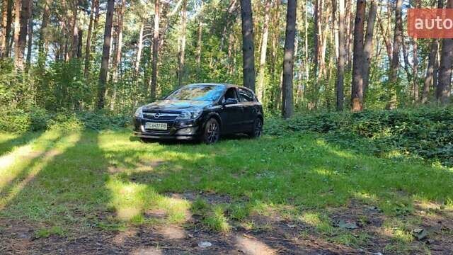 Черный Опель Астра, объемом двигателя 1.8 л и пробегом 224 тыс. км за 6500 $, фото 1 на Automoto.ua