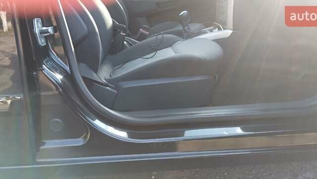 Черный Опель Астра, объемом двигателя 1.6 л и пробегом 203 тыс. км за 5850 $, фото 1 на Automoto.ua