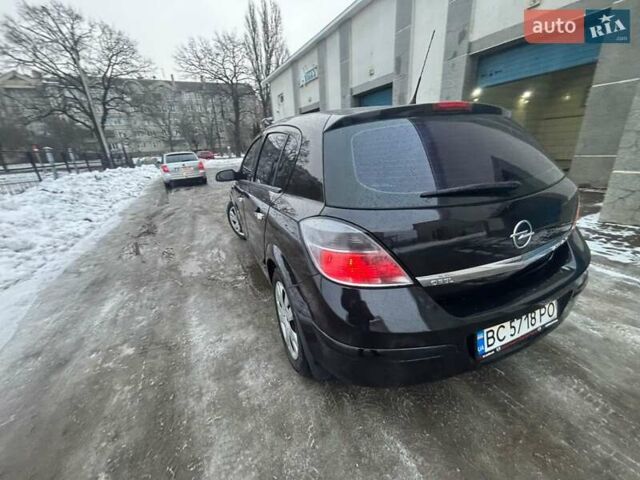 Черный Опель Астра, объемом двигателя 1.6 л и пробегом 247 тыс. км за 4499 $, фото 6 на Automoto.ua
