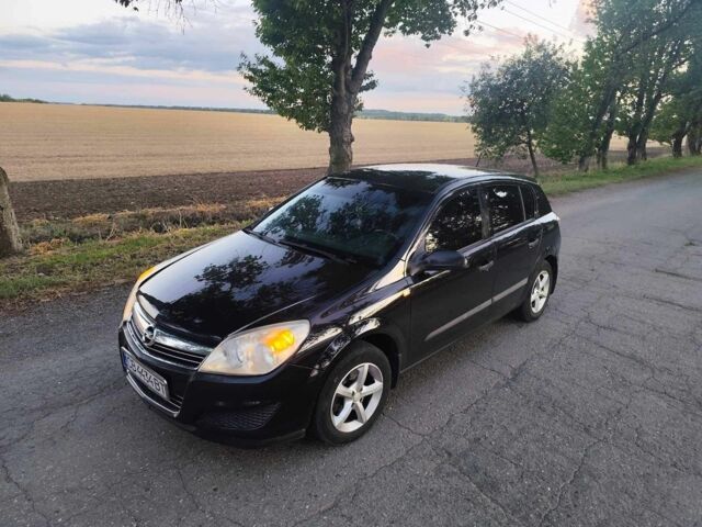 Черный Опель Астра, объемом двигателя 1.4 л и пробегом 488 тыс. км за 3600 $, фото 3 на Automoto.ua