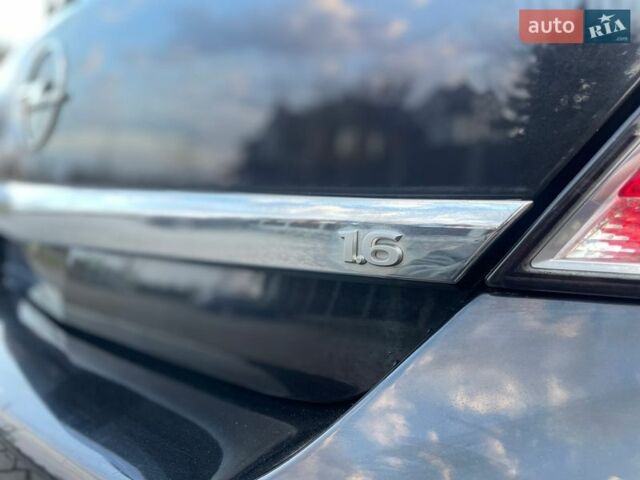 Черный Опель Астра, объемом двигателя 1.6 л и пробегом 223 тыс. км за 5350 $, фото 20 на Automoto.ua