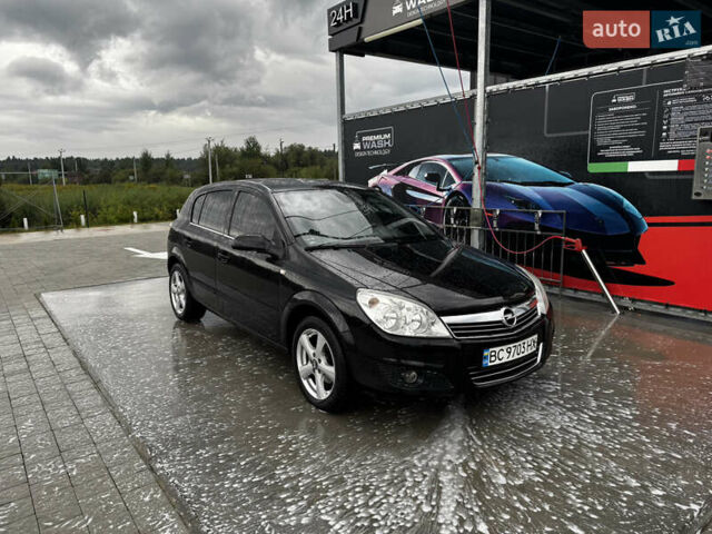 Черный Опель Астра, объемом двигателя 1.7 л и пробегом 320 тыс. км за 5400 $, фото 5 на Automoto.ua