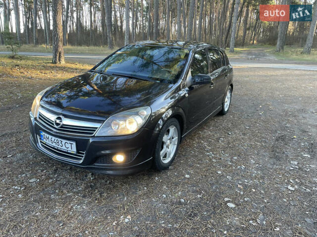 Черный Опель Астра, объемом двигателя 1.8 л и пробегом 250 тыс. км за 5700 $, фото 2 на Automoto.ua