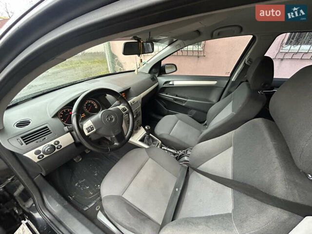 Черный Опель Астра, объемом двигателя 1.4 л и пробегом 220 тыс. км за 4350 $, фото 11 на Automoto.ua