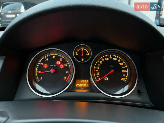 Опель Астра 2008 в Житомире на Automoto.ua Черный Опель Астра, объемом двигателя 1.6 л и пробегом 258 тыс. км за 4600 $, фото 22 на Automoto.ua