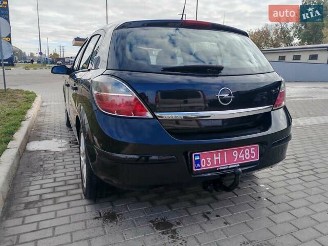 Черный Опель Астра, объемом двигателя 1.6 л и пробегом 194 тыс. км за 5300 $, фото 8 на Automoto.ua