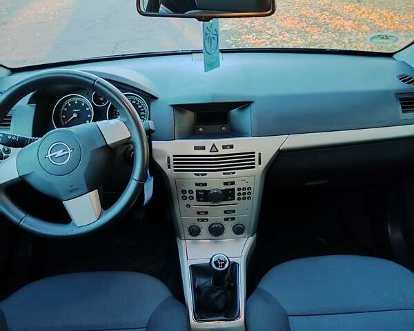 Чорний Опель Астра, об'ємом двигуна 1.6 л та пробігом 204 тис. км за 5350 $, фото 28 на Automoto.ua