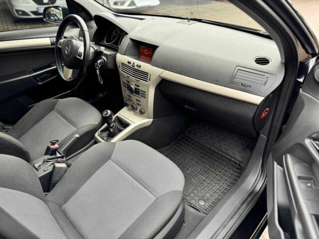 Опель Астра 2008 в Кривом Роге на Automoto.ua Черный Опель Астра, объемом двигателя 1.6 л и пробегом 197 тыс. км за 5700 $, фото 14 на Automoto.ua