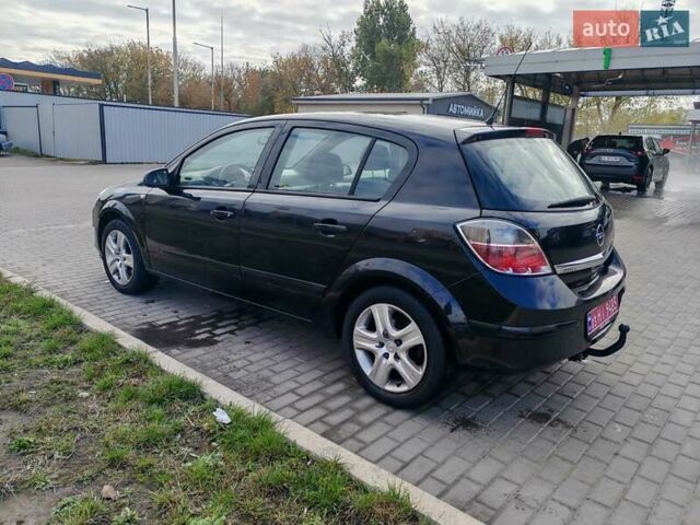 Черный Опель Астра, объемом двигателя 1.6 л и пробегом 194 тыс. км за 5300 $, фото 6 на Automoto.ua