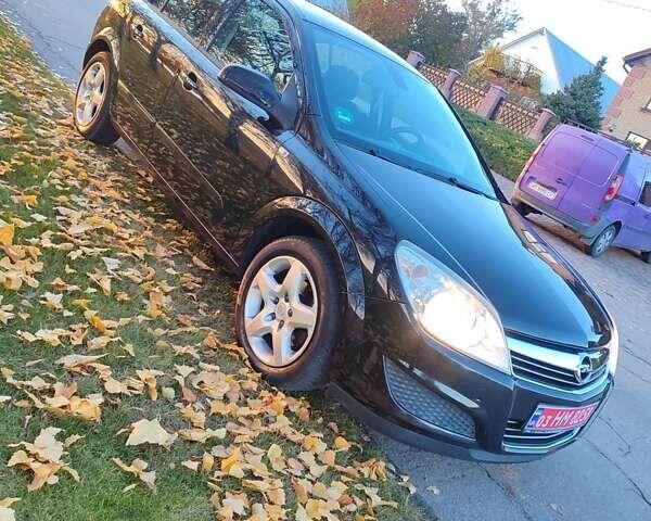 Чорний Опель Астра, об'ємом двигуна 1.6 л та пробігом 204 тис. км за 5350 $, фото 7 на Automoto.ua