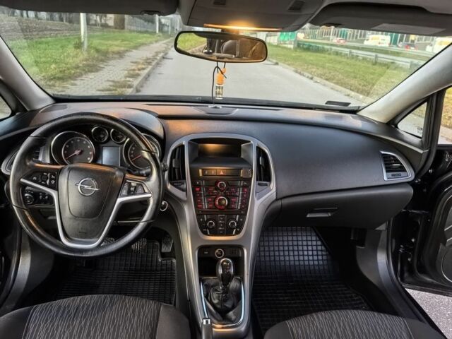 Чорний Опель Астра, об'ємом двигуна 1.6 л та пробігом 265 тис. км за 3200 $, фото 5 на Automoto.ua