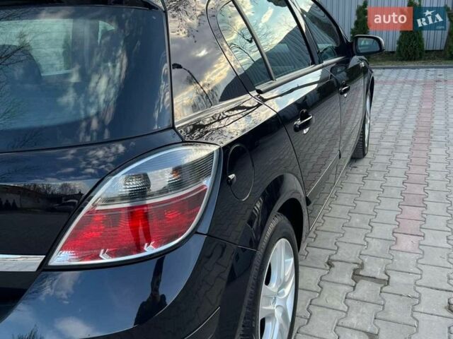 Черный Опель Астра, объемом двигателя 1.8 л и пробегом 233 тыс. км за 6500 $, фото 15 на Automoto.ua