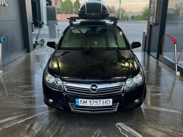 Черный Опель Астра, объемом двигателя 1.9 л и пробегом 310 тыс. км за 4500 $, фото 13 на Automoto.ua