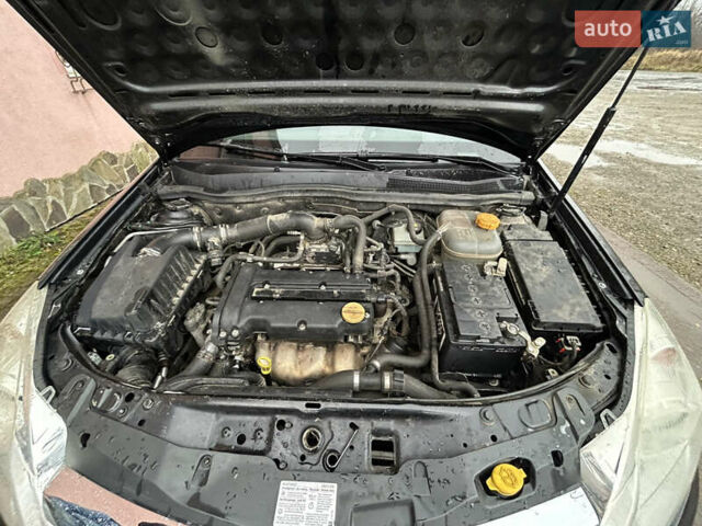 Черный Опель Астра, объемом двигателя 1.4 л и пробегом 220 тыс. км за 4350 $, фото 20 на Automoto.ua