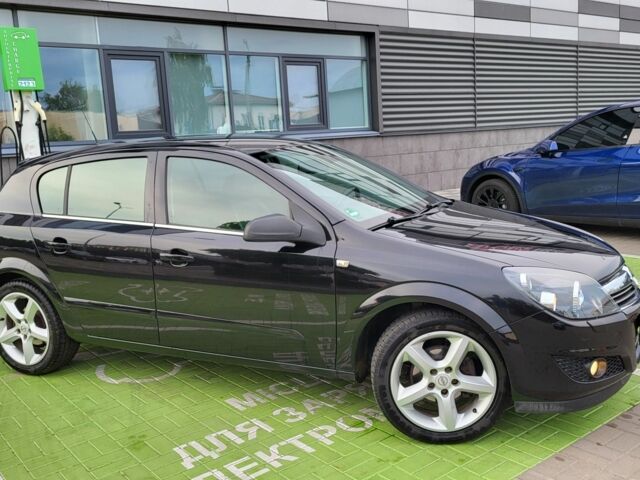 Черный Опель Астра, объемом двигателя 1.6 л и пробегом 185 тыс. км за 5850 $, фото 1 на Automoto.ua